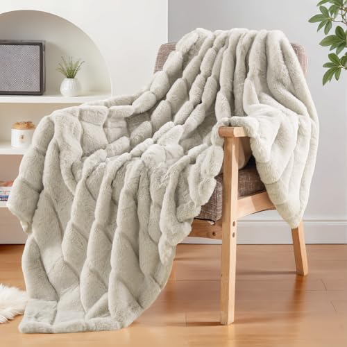 Faux Fur Throw Blanket, Fluffy Soft Reversible Warm