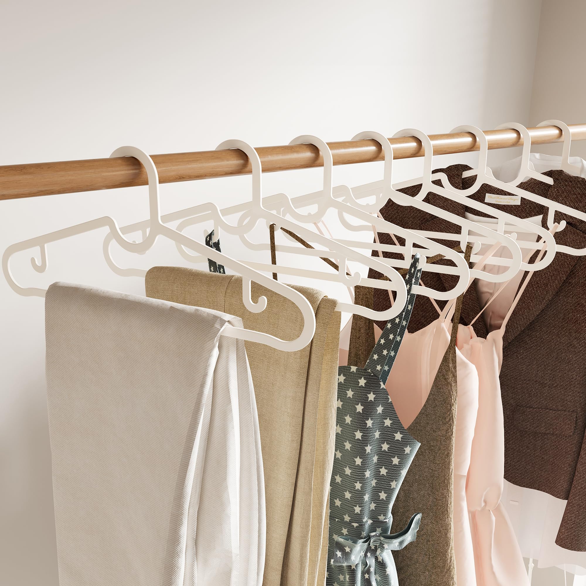 GETORO Non-Slip Heavy Duty Clothes Hangers 60 Pack