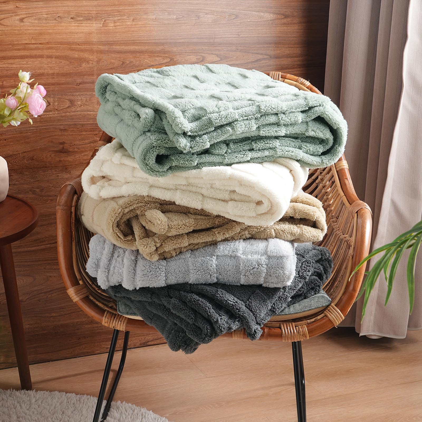 Ultra Soft Fleece Throw Blanket - Pale Khaki