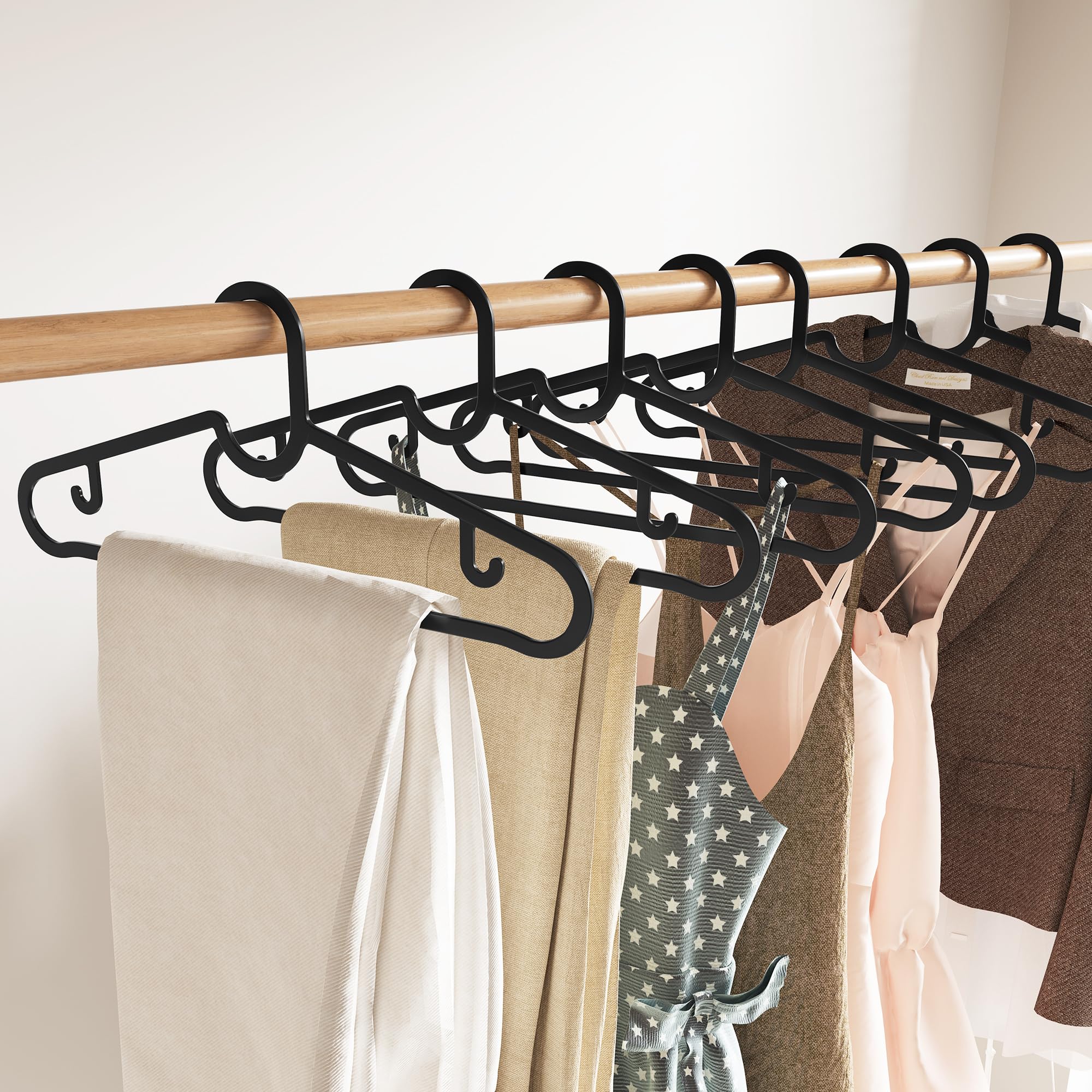 GETORO 50 Pack Velvet Non-Slip Hangers + 10 Plastic Hangers