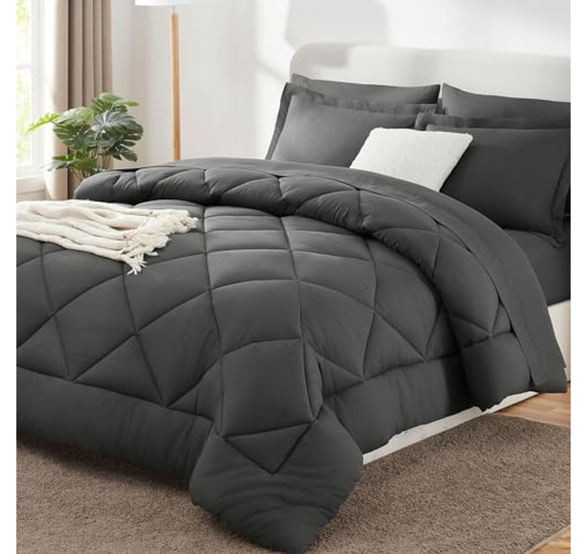 Queen 7-Piece Soft Comforter Bed in a Bag